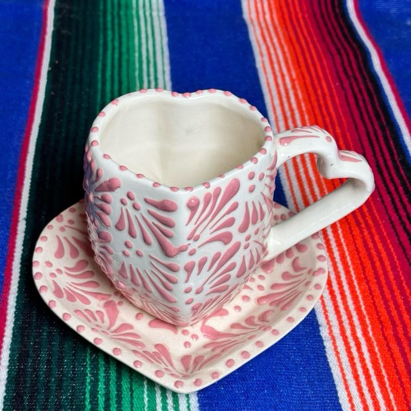 Heart-Shaped Mug with Matching Heart Color Rosa Saucer Adorable Cielito Design Perfect for Coffee Lovers Drinkware Set Tumblers Cup